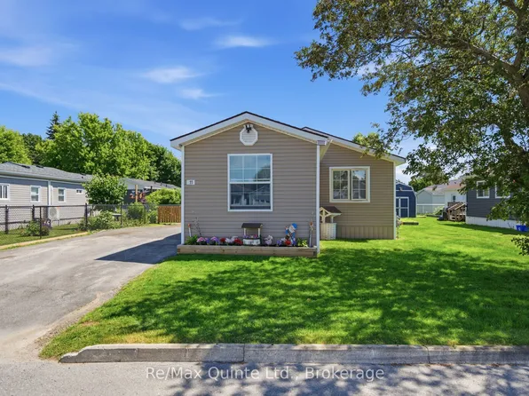11 Grouse Ln, Quinte West, ON K8N 4Z3