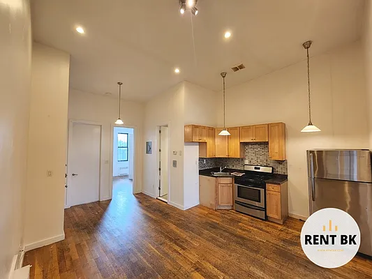 Rented by RENTBK LLC | media 5