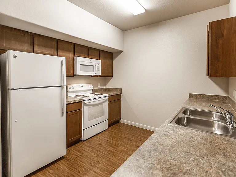 Freedom Hills Ranch Apartments — Photo 71