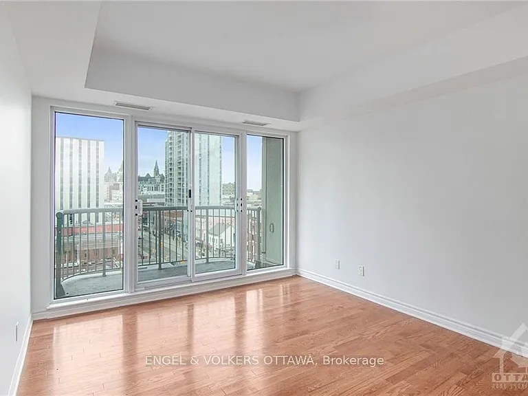 200 Rideau St #904 — Photo 11