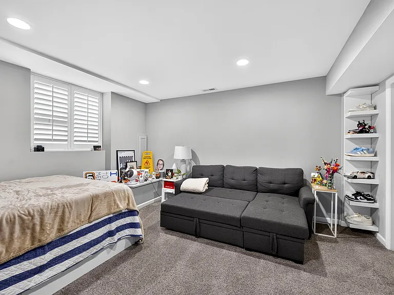 205 Coachgate Ln — Photo 19