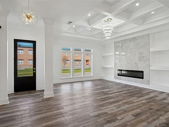 3rd image of 3201 Corrine Dr