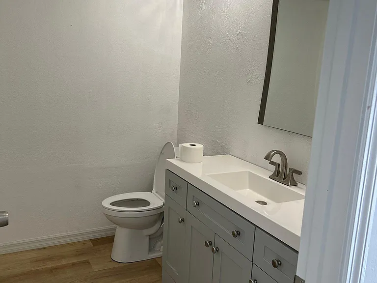 1302 Cypress Cove Ct — Photo 6