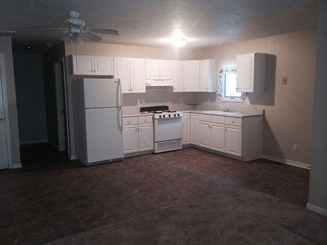 2nd image of 213 N Green St