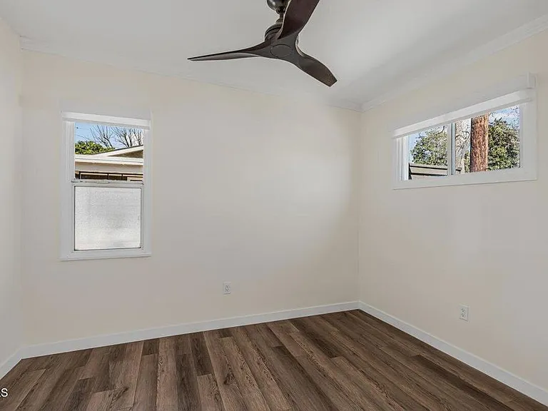 6131 Ranchito Ave — Photo 10