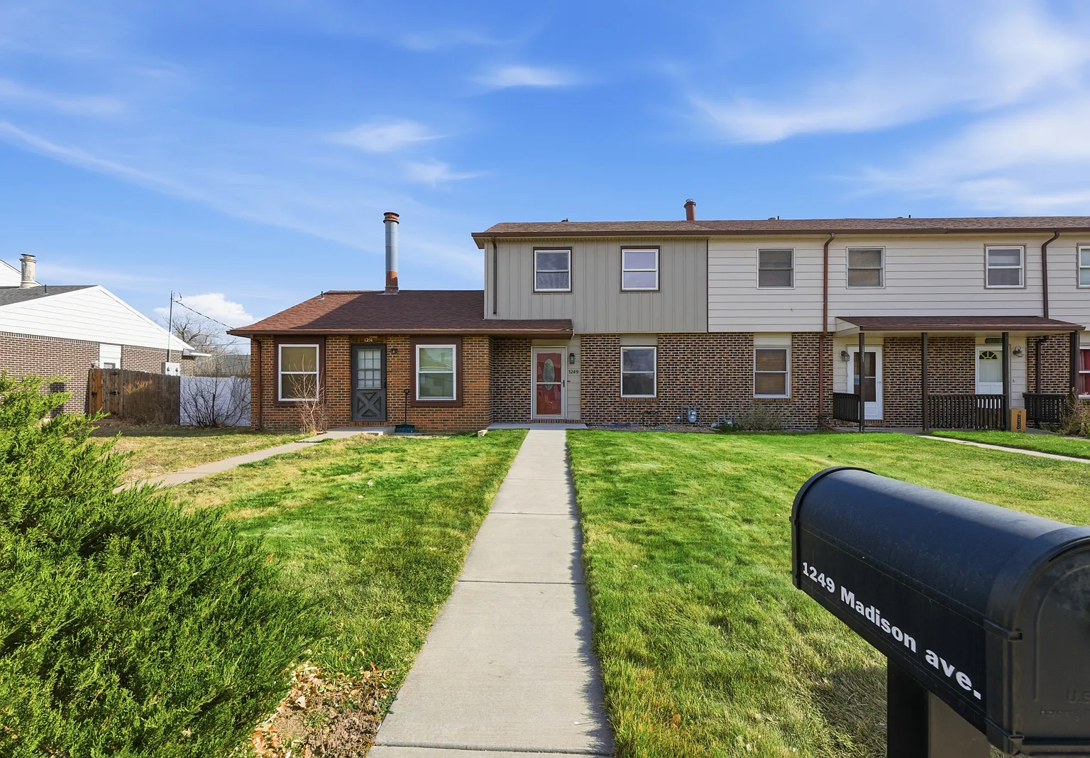2 bed, 1.5 bath, 1540 sqft, $1,870 — Photo 1