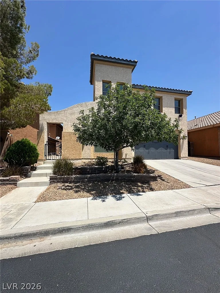 4 bed, 3.5 bath, 3643 sqft, $2,995 — Photo 2