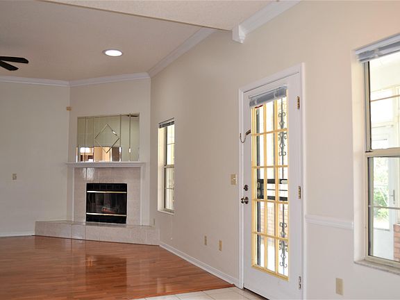 5th image of 3321 Deerfield Pointe Dr