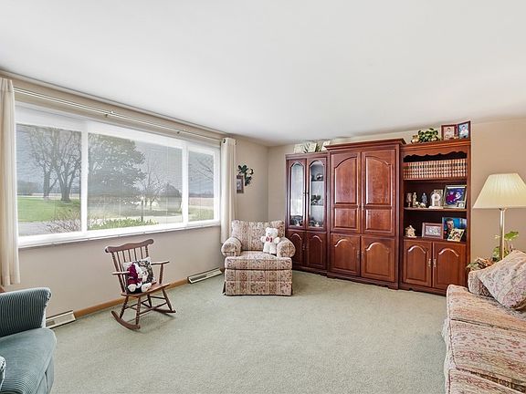 4th image of 3434 Killdeer Dr