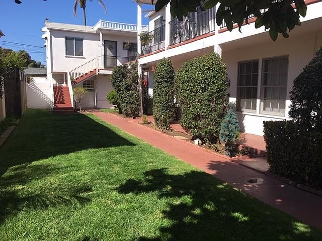 1st image of 812 E Ave