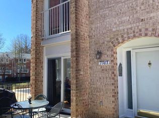 3783 Persimmon Cir, Fairfax, VA 22031