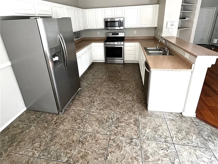 8033 Gallagher Island St — Photo 8