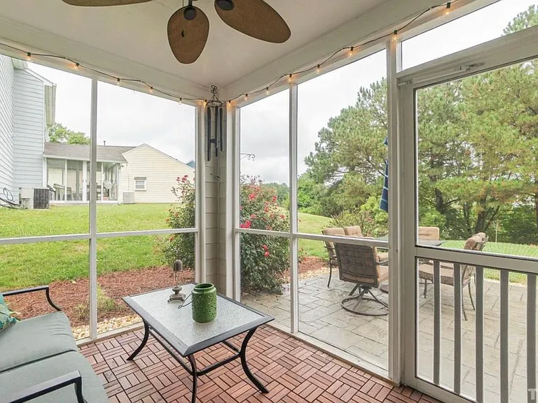 4 Marsh Landing Ct — Photo 18