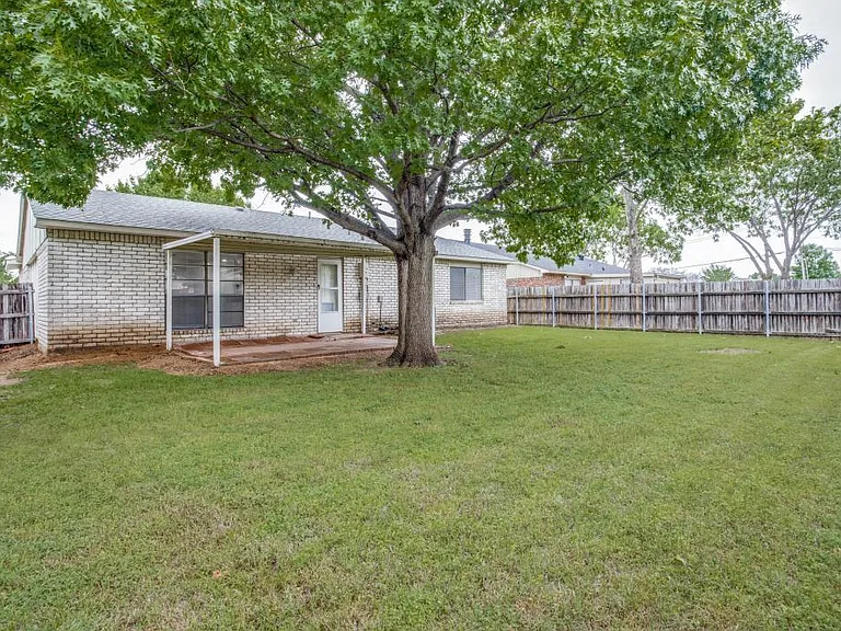 5532 Gibson Dr — Photo 23
