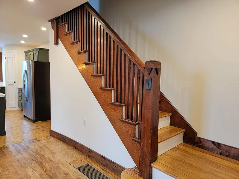 212 W Main St — Photo 18