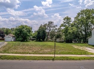 111 Churchill Rd, Girard, OH 44420