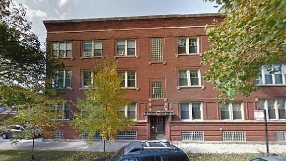 2nd image of 3418 N Lakewood Ave #1S