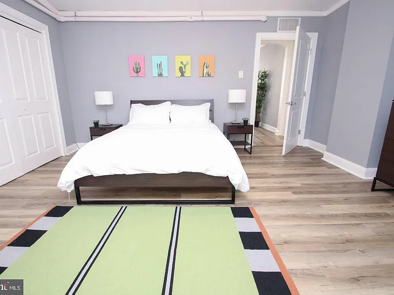 44 S 3rd St #3 — Photo 7