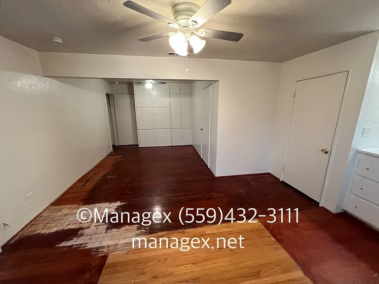 2836 N Cedar Ave — Photo 10
