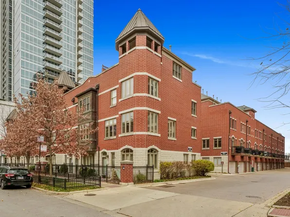 1703 S Prairie Ave, Chicago, IL 60605