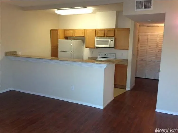 4200 E Commerce Way #2211 — Photo 7