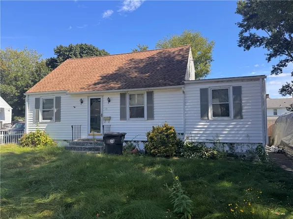 13 Colonial Way, West Warwick, RI 02893
