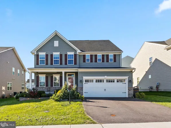 523 Spring Manor Blvd, Gilbertsville, PA 19525