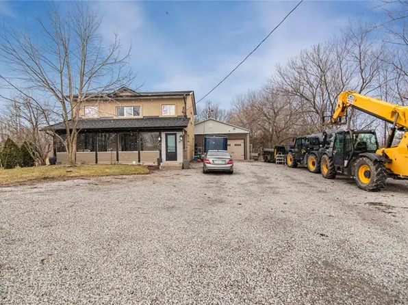 443 11th Rd E, Hamilton, ON L8J 3N4