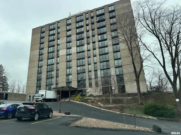 1800 7th St Unit 2B, East Moline, IL 61244