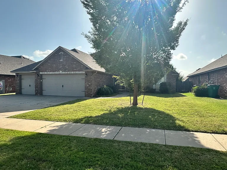 6532 Bent Wood Dr — Photo 3