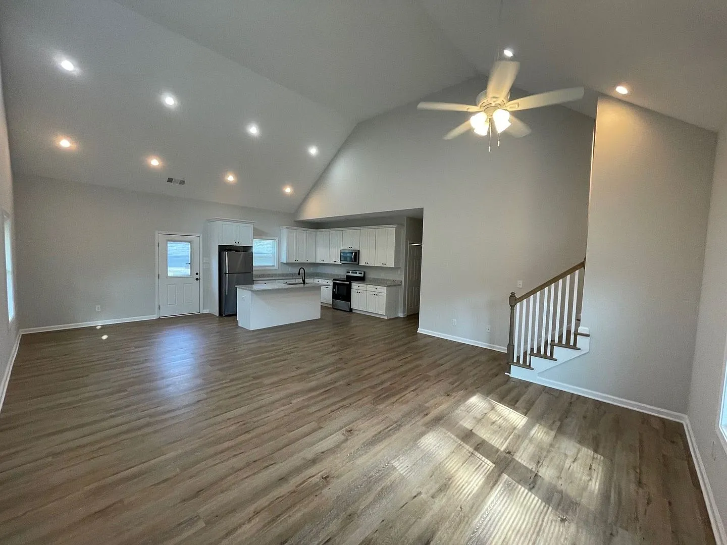 Pre-Leasing For August 9th 2027! — Photo 4