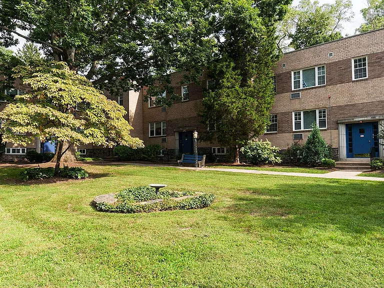 Metropolitan Bala Cynwyd — Photo 4