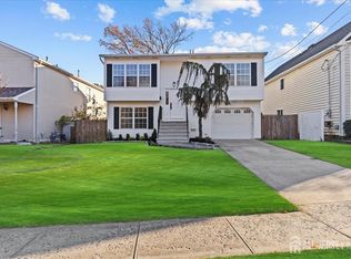 104 Maple Pl, Keyport, NJ 07735