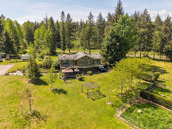3rd image of 5427 Wildwood Rd