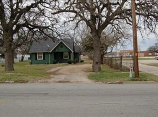 1400 Conner Dr, Dallas, TX 75217