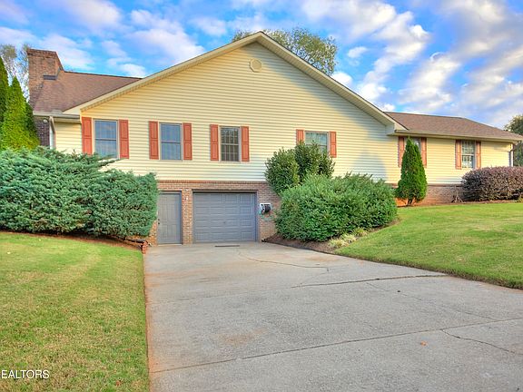 4th image of 2102 Wakefield Cir