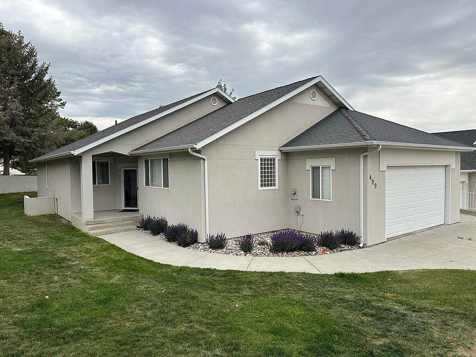 1st image of 499 Pebble Ln