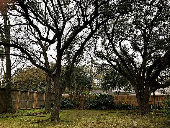 2nd image of 7509 Creekwood Dr