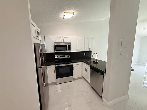 1300 Wiley St Photo 1