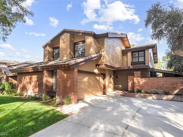 968 Pinehurst Dr — Photo 12