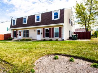 1912 Jamestown Cir, Hoffman Estates, IL 60169