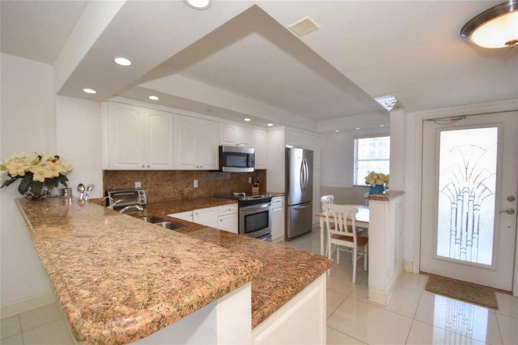 1012 N Ocean Boulevard #204, photo 9