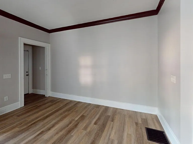 116 Ridgeway Ave — Photo 8