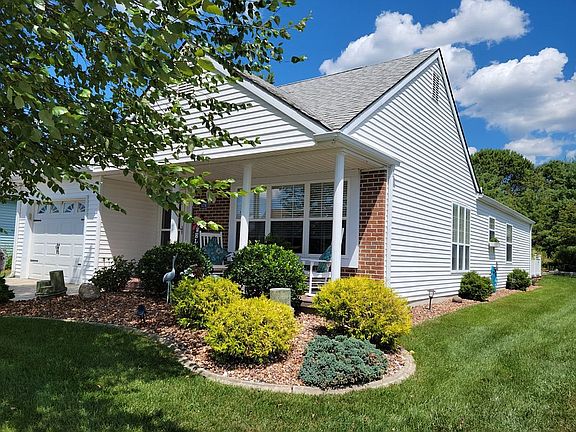 4th image of 174 Canterbury Ln