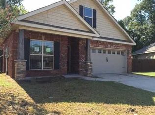 927 Old Towne St, Gulfport, MS 39507