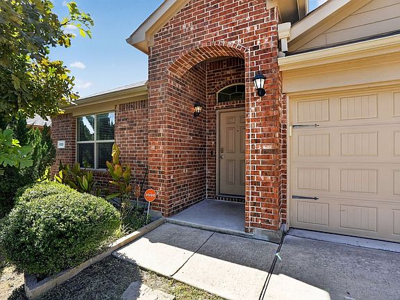 2nd image of 633 River Rock Dr