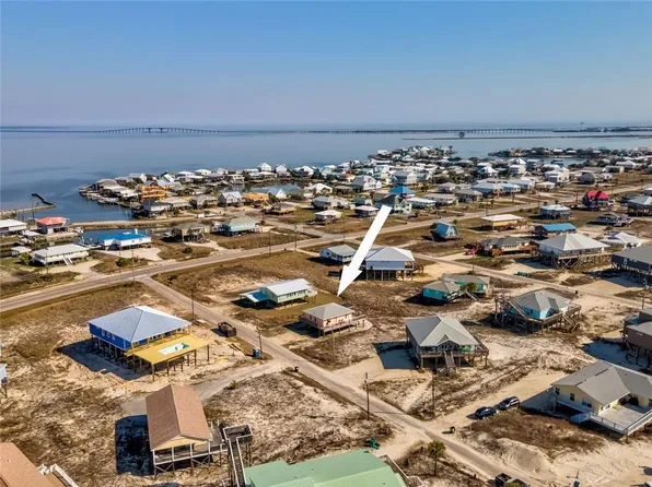 106 Ryan Ct, Dauphin Island, AL 36528