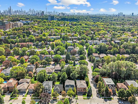 2nd image of 55 Viewmount Ave