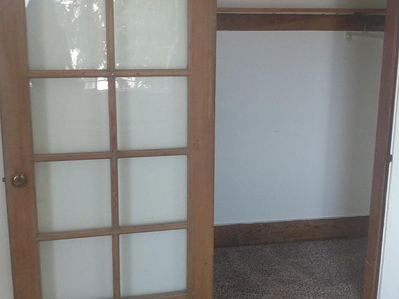 5th image of 821 S 16th St APT 3