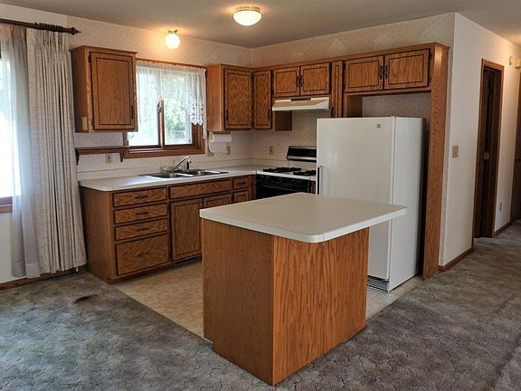 5th image of 11 Elm Ave NW